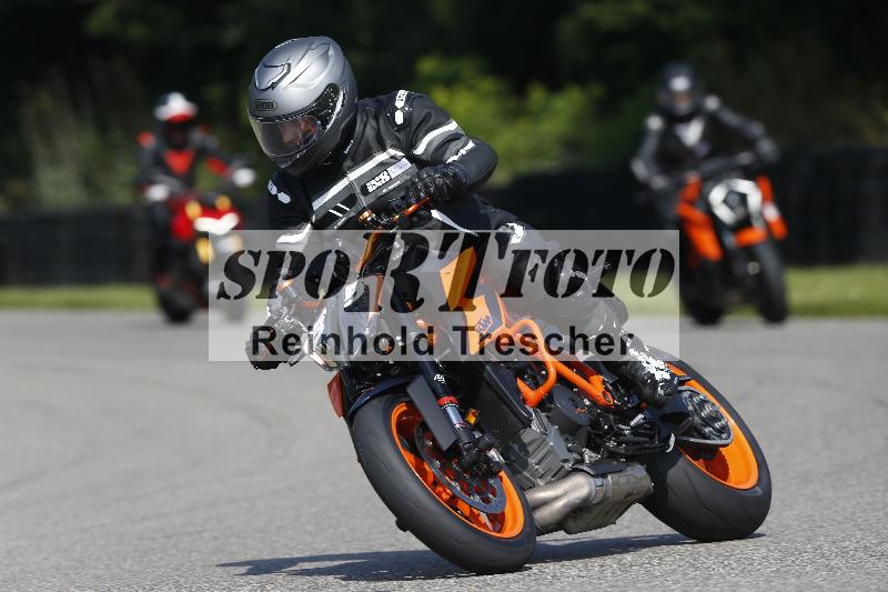 Archiv-2025/26 11.06.2025 Peter Studer have fun ADR/Gruppe blau/85